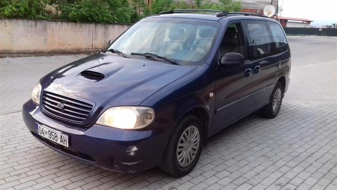 kia carnival 