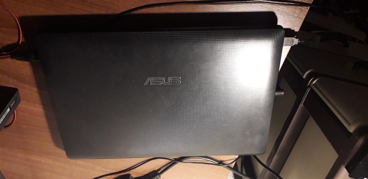 ASUS-