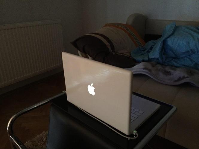MacBook