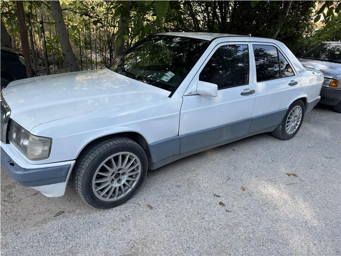 Mercedes 190