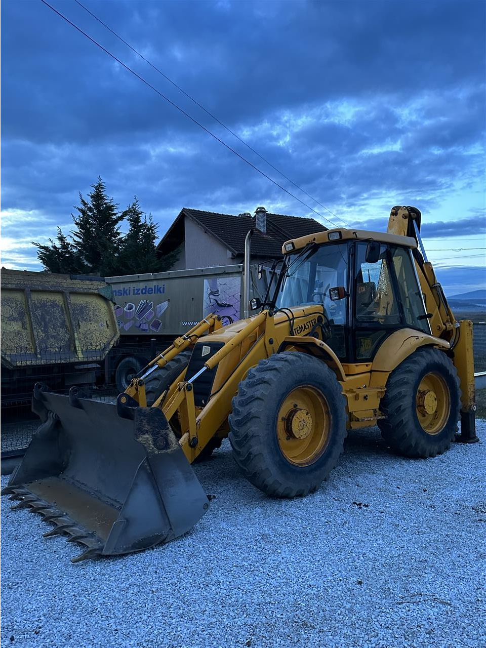 JCB-4cx-