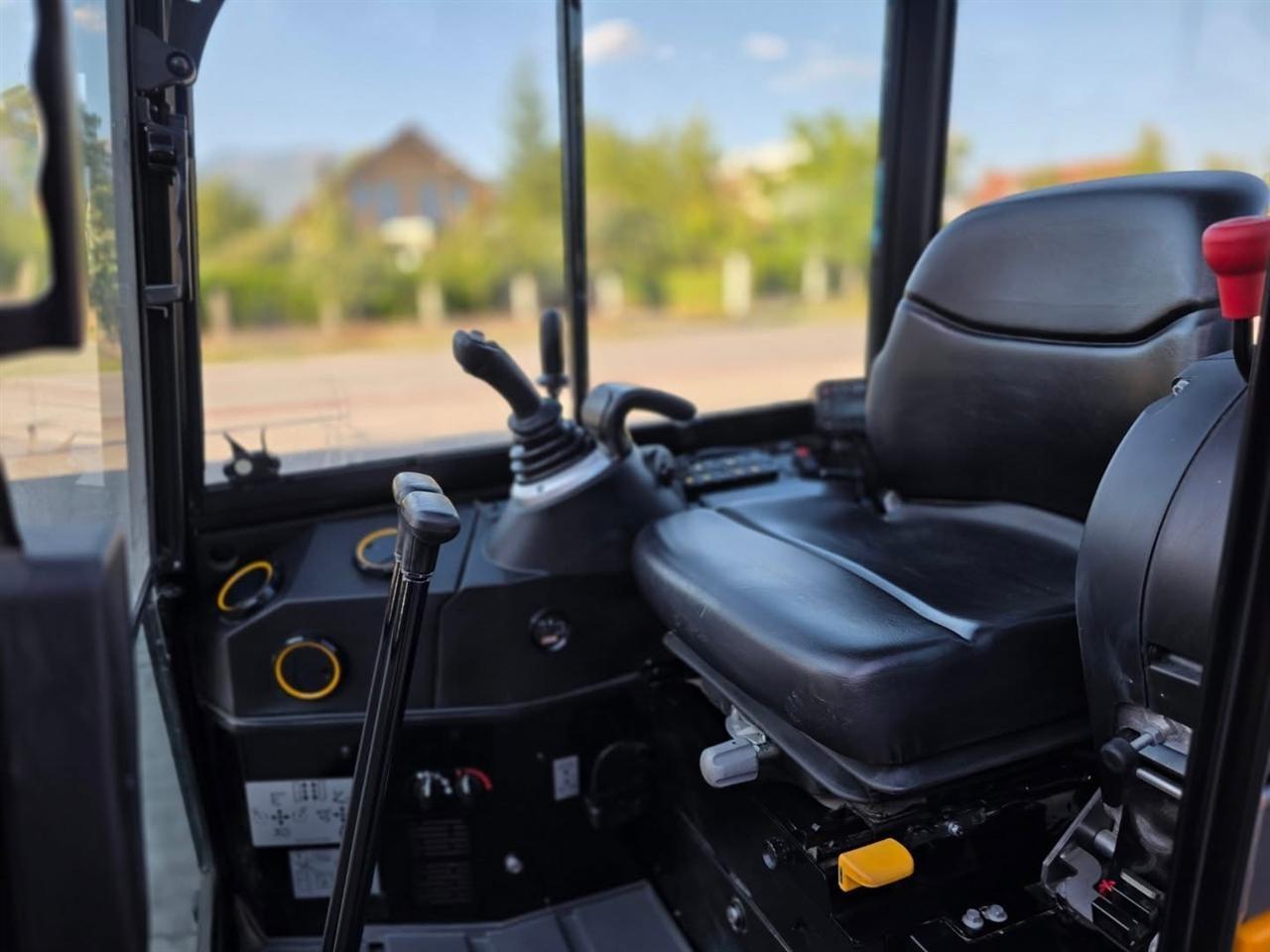 JCB-19C-1-PC-Mini-Bager-1-9T