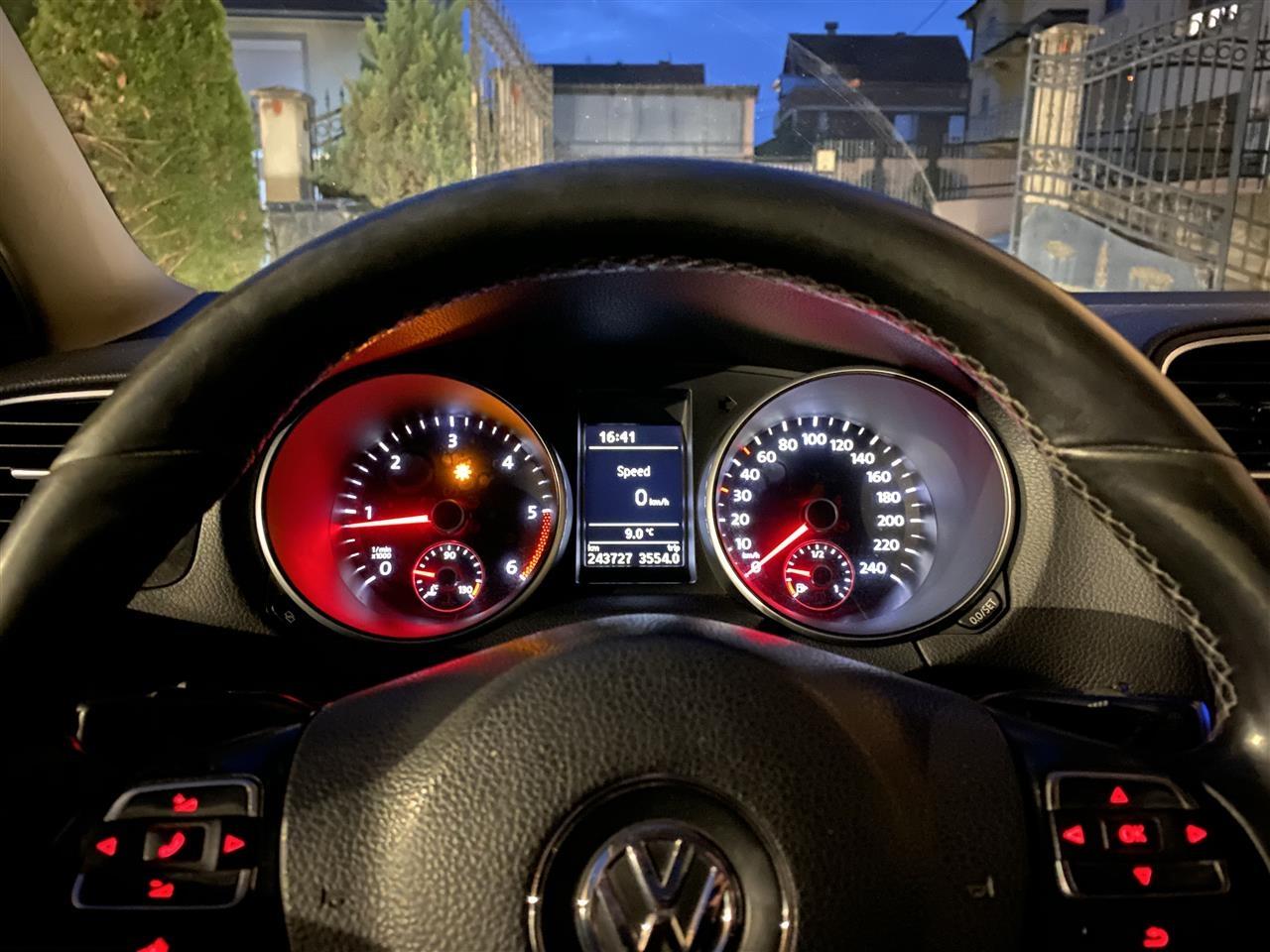 VW-GOLF-VI-2-0