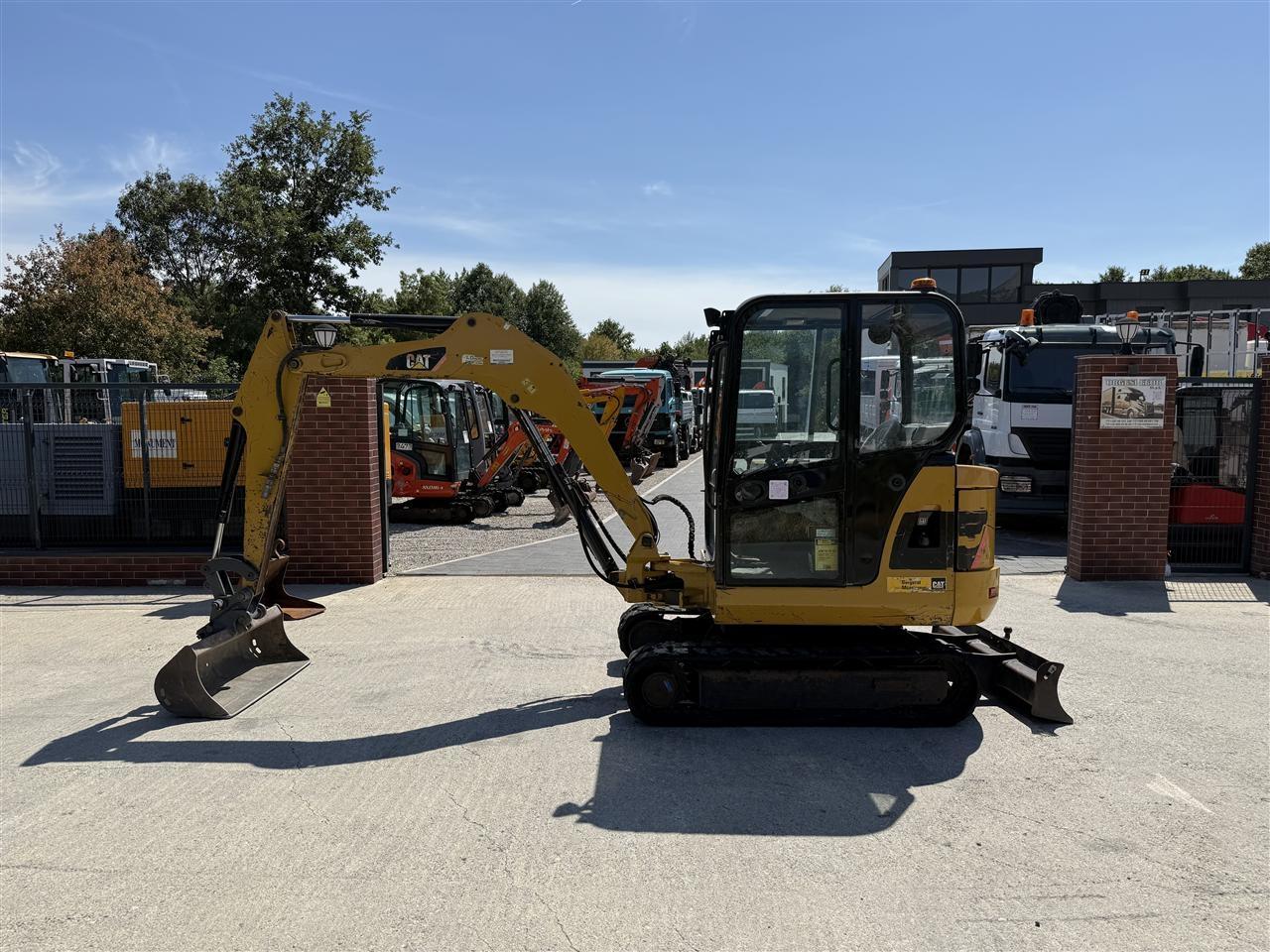 Cat-302-5C-3-ton