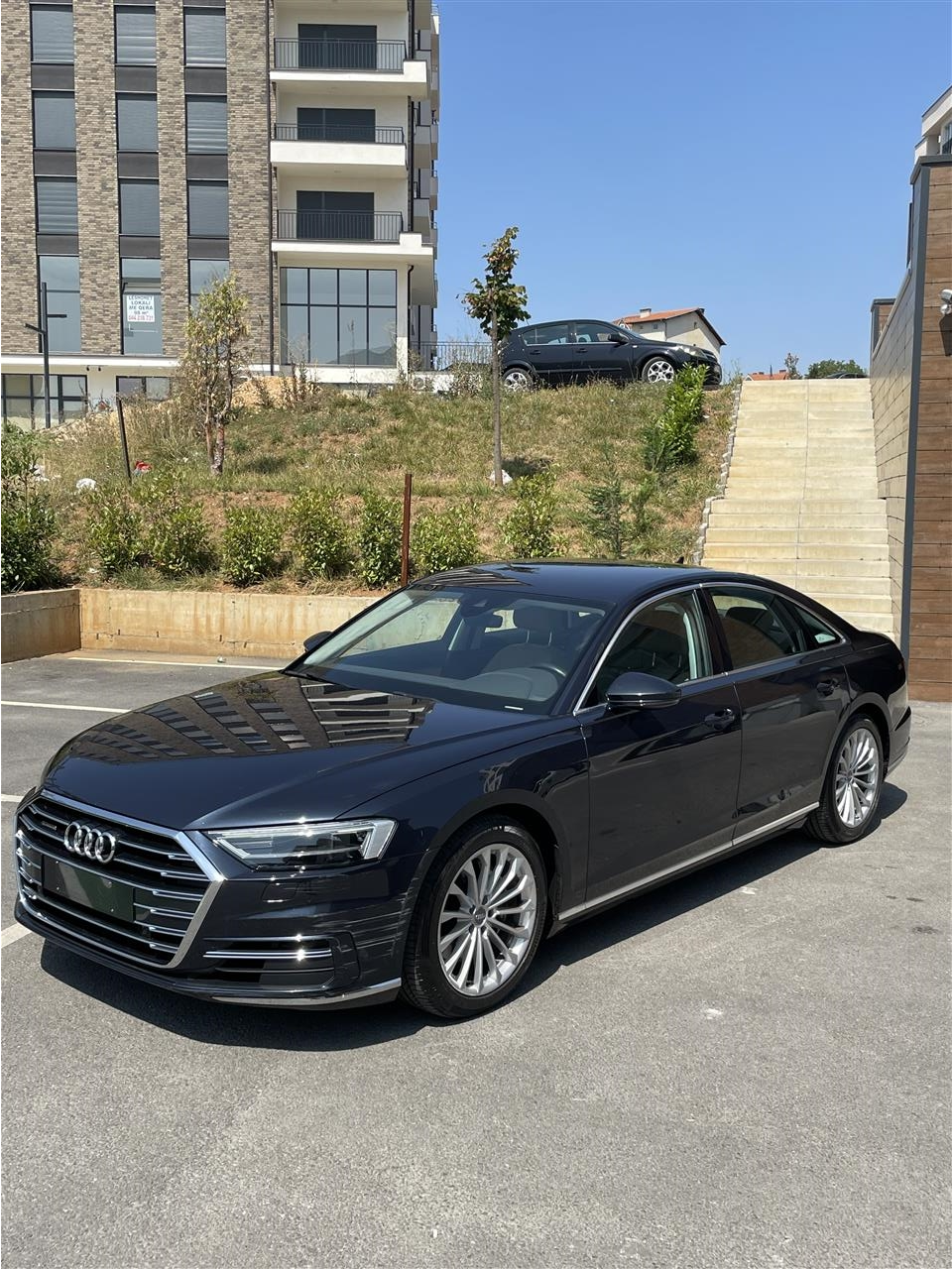 Audi-A8-2019-