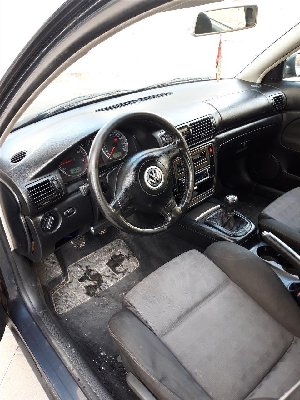 VW-PASSAT-2002