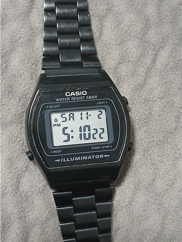 CASIO B 640