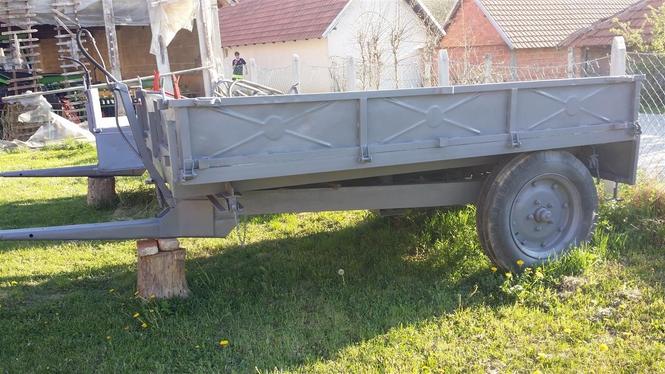traktor  prekolic  pllugj