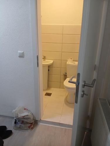 99 m2