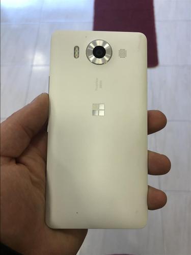 MICROSOFT LUMIA 950