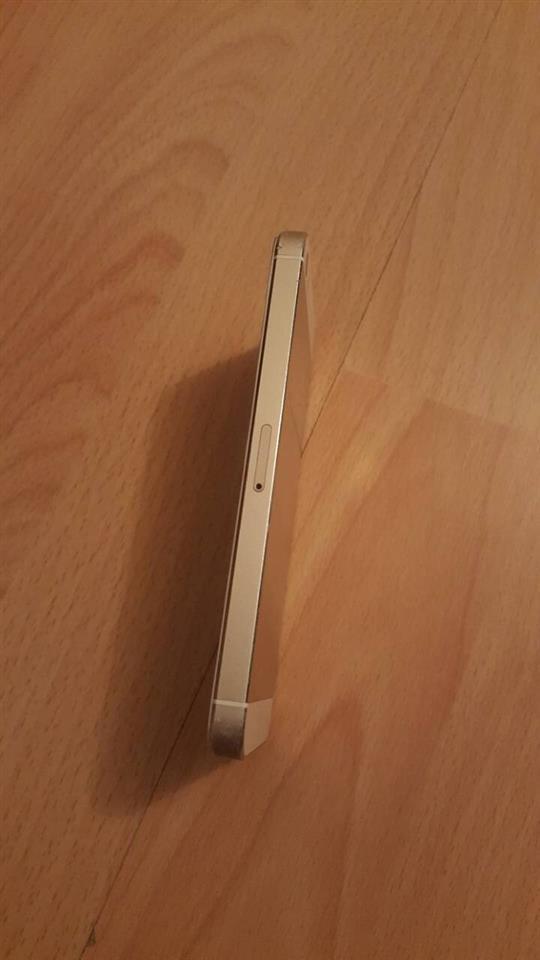 iPhone-5s-Gold