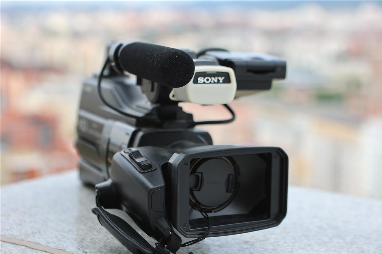 SONY-MC-2500