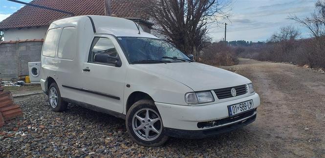 Pikap Caddy