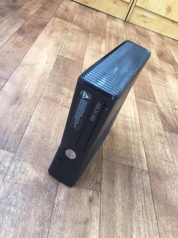 XBOX-360-me-Kinect