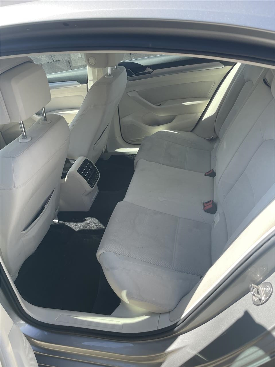 Shitet-Passat-B8