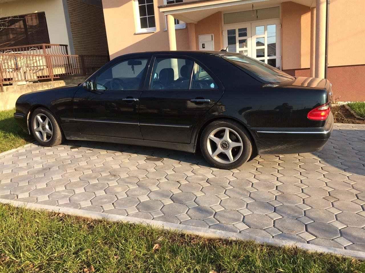 Mercedes-