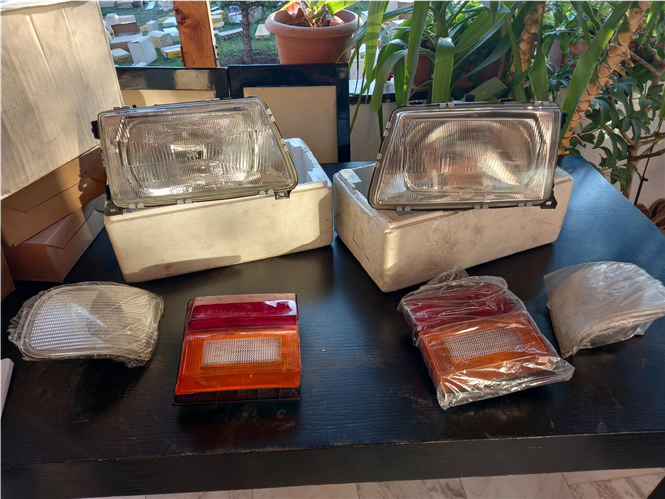 Fara  drita per audi 100