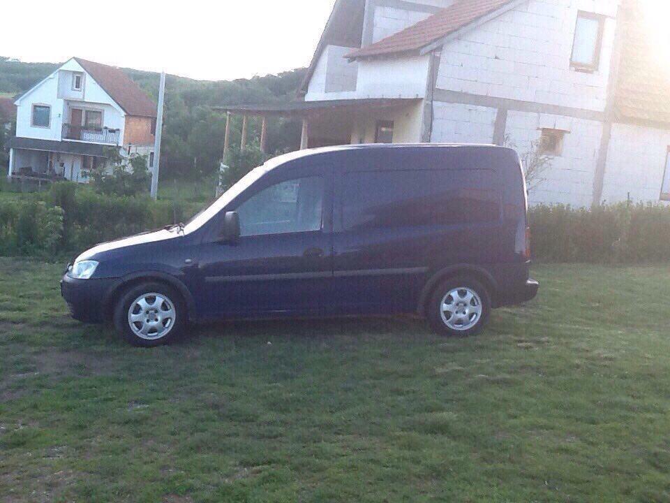 Opel-Combo