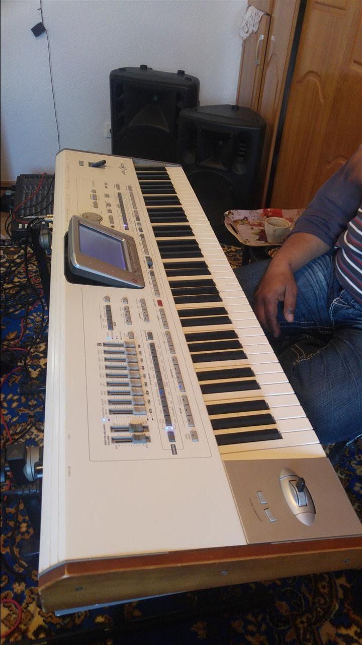 Sint-Korg-pax2-
