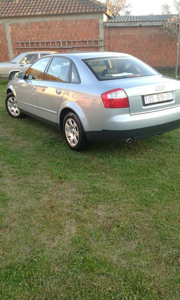 Shes-Audi-A4---E8