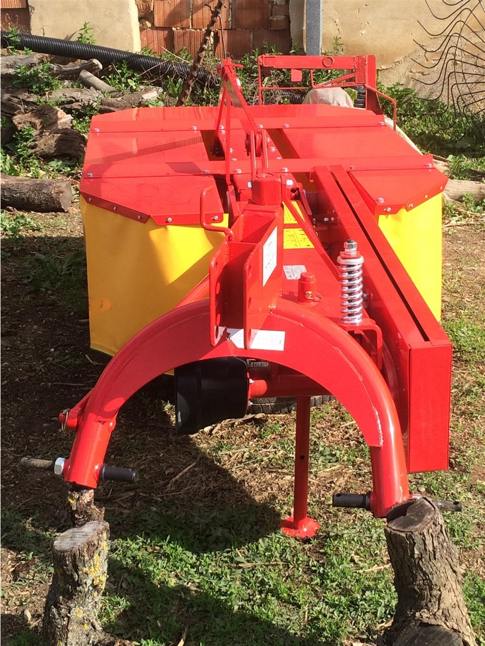 Shitet-kosa-per-traktor