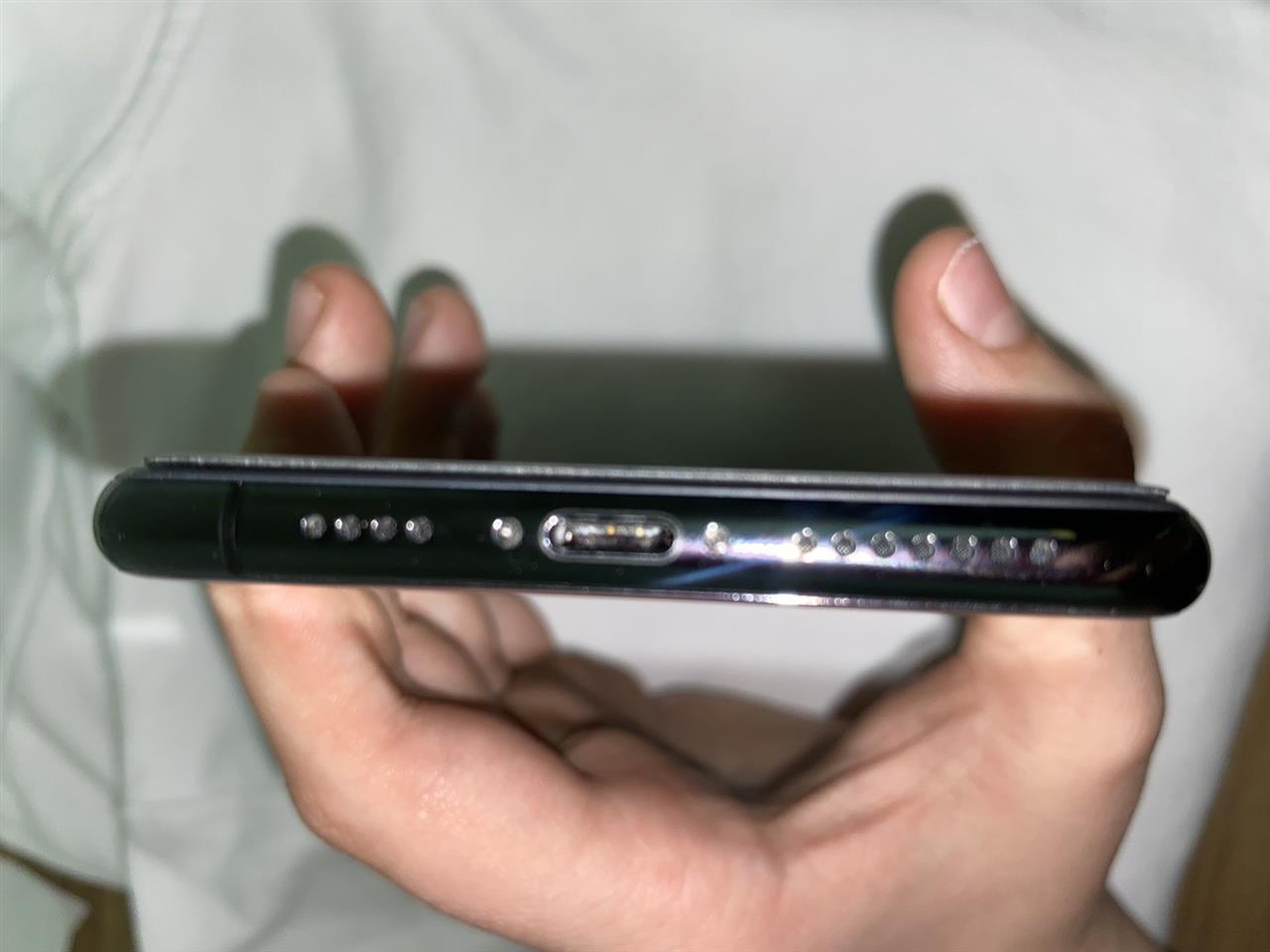 Iphone-Xs-Max-CE-