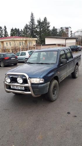 mazda b2500 4x4
