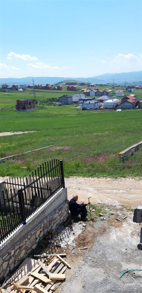 Parcela-ne-shitje----