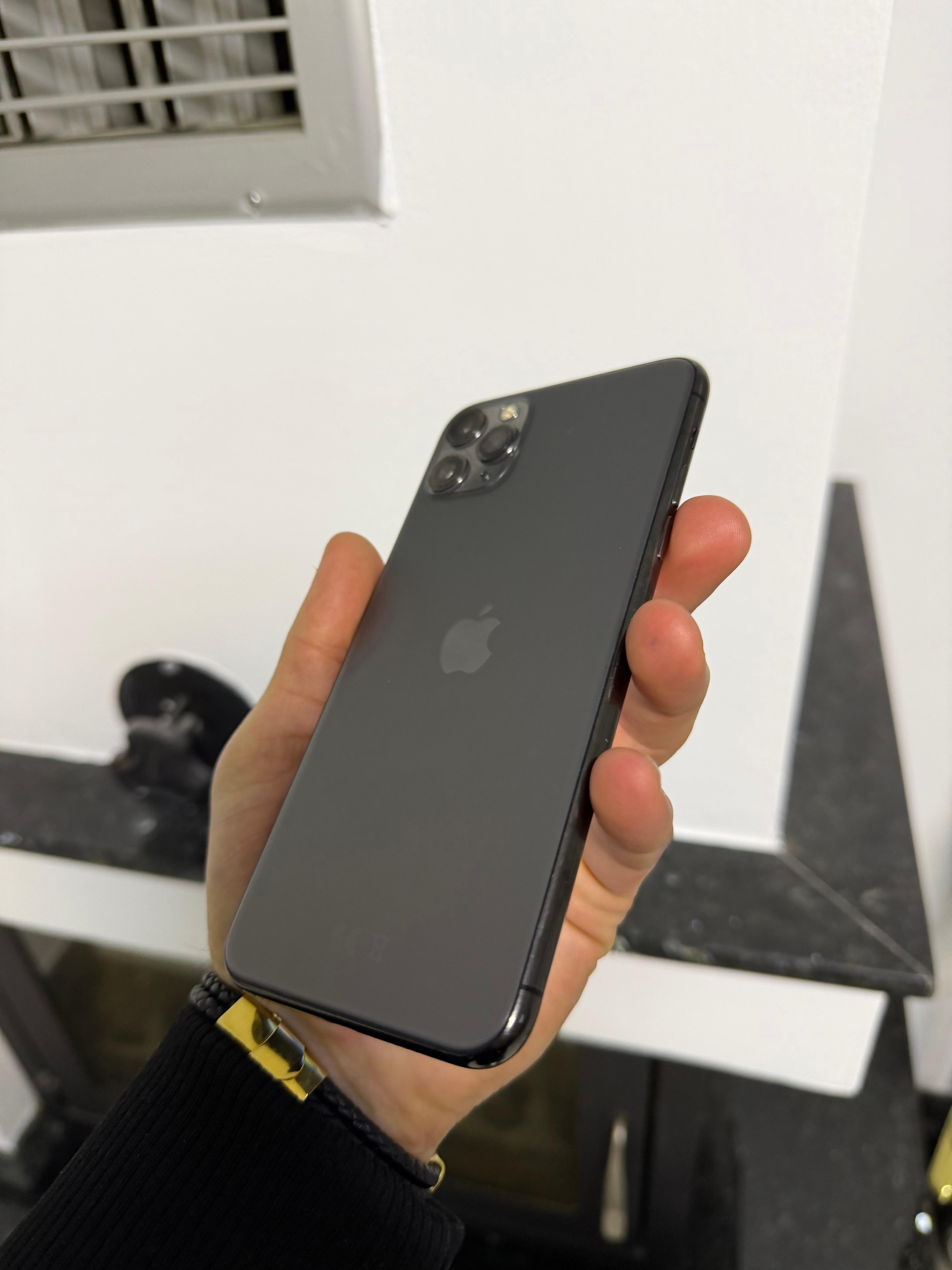 iphone-11-Pro-Max-CE