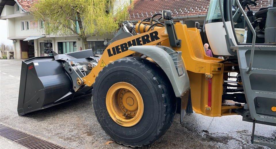 Liebherr-556-2plus2-