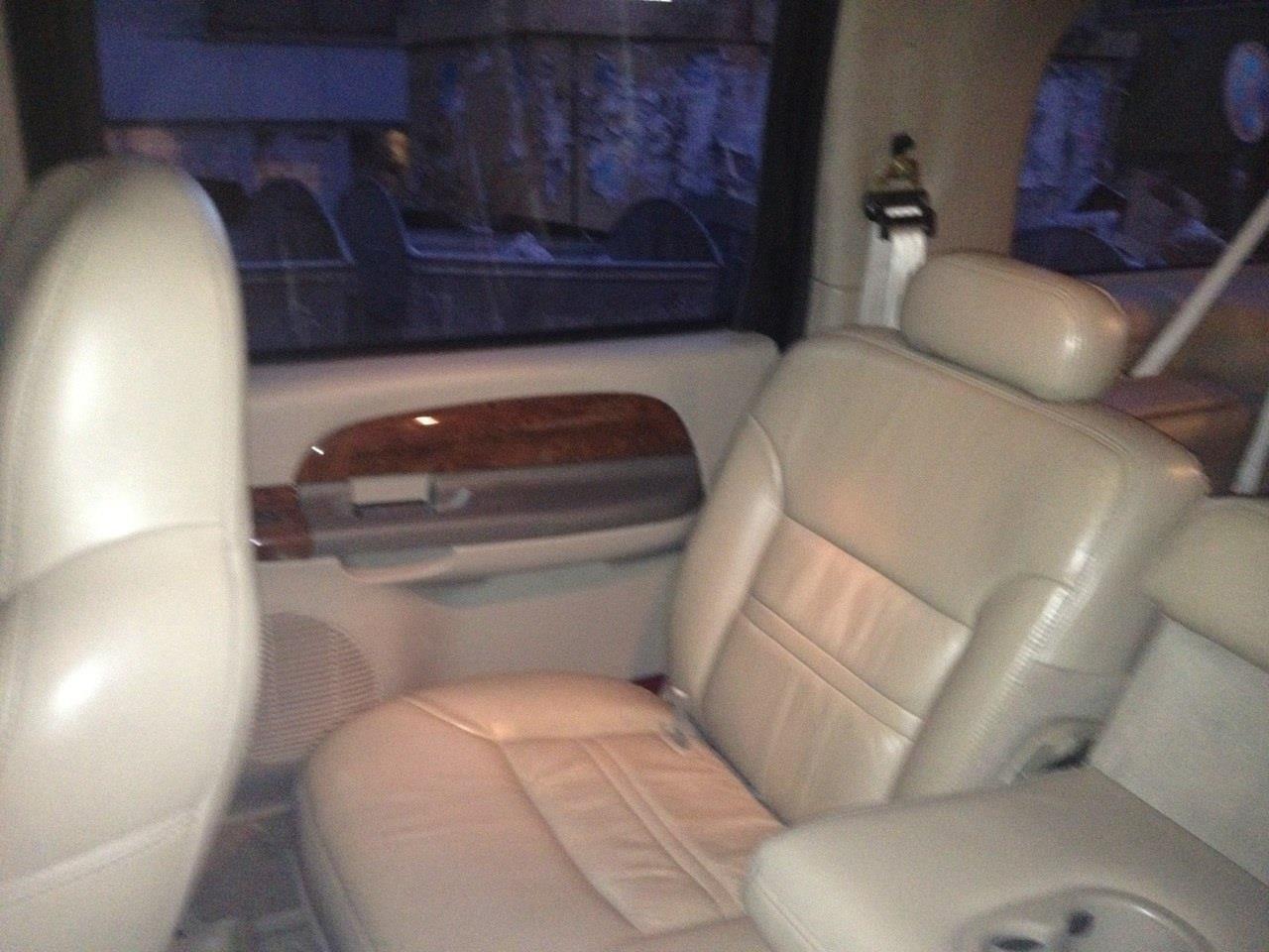 FORD-EXCURSION
