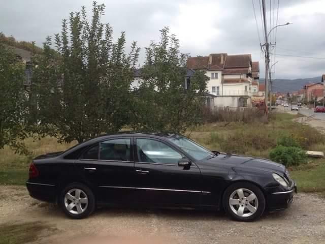 Mercedes-E--Class-