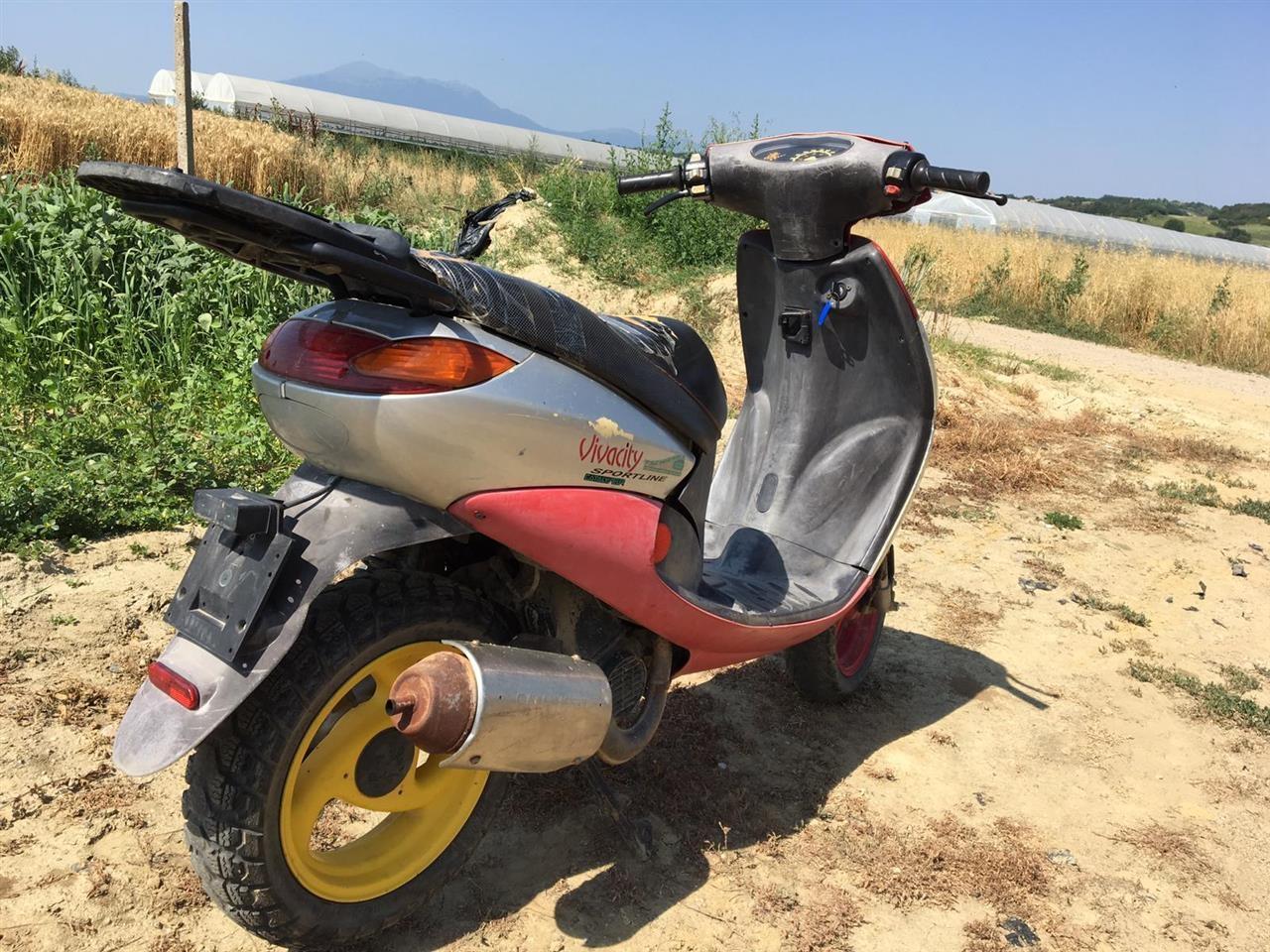 Shes-motorrin-50-kobik