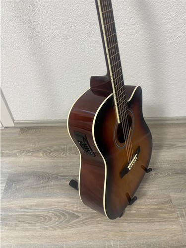 Gitare elektro akustike