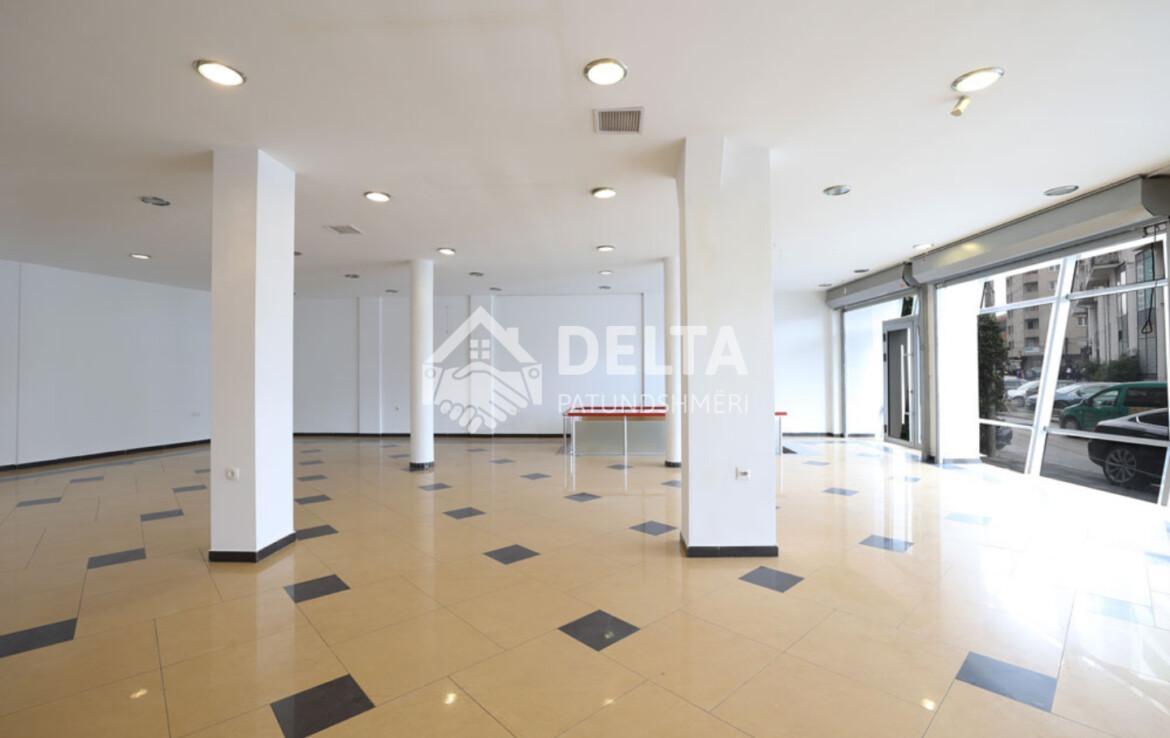 Lokal-me-qira-te-Qafa-185m2-DELTA