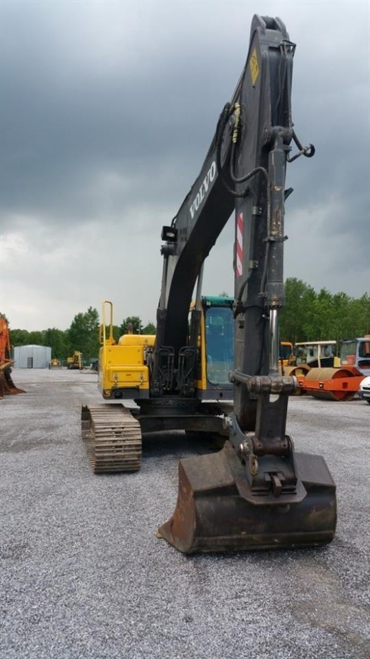 2006-Volvo-EC210-BLC