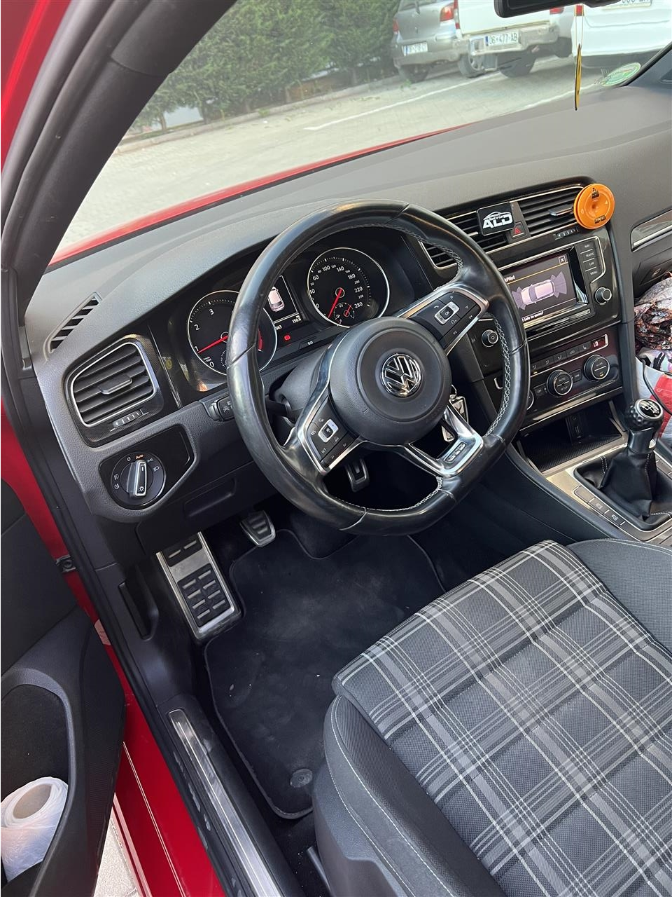 Shes-Golf-7-GTD-