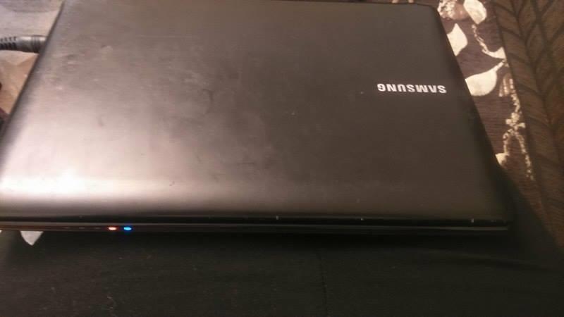 Shitet-notebook-samsung-