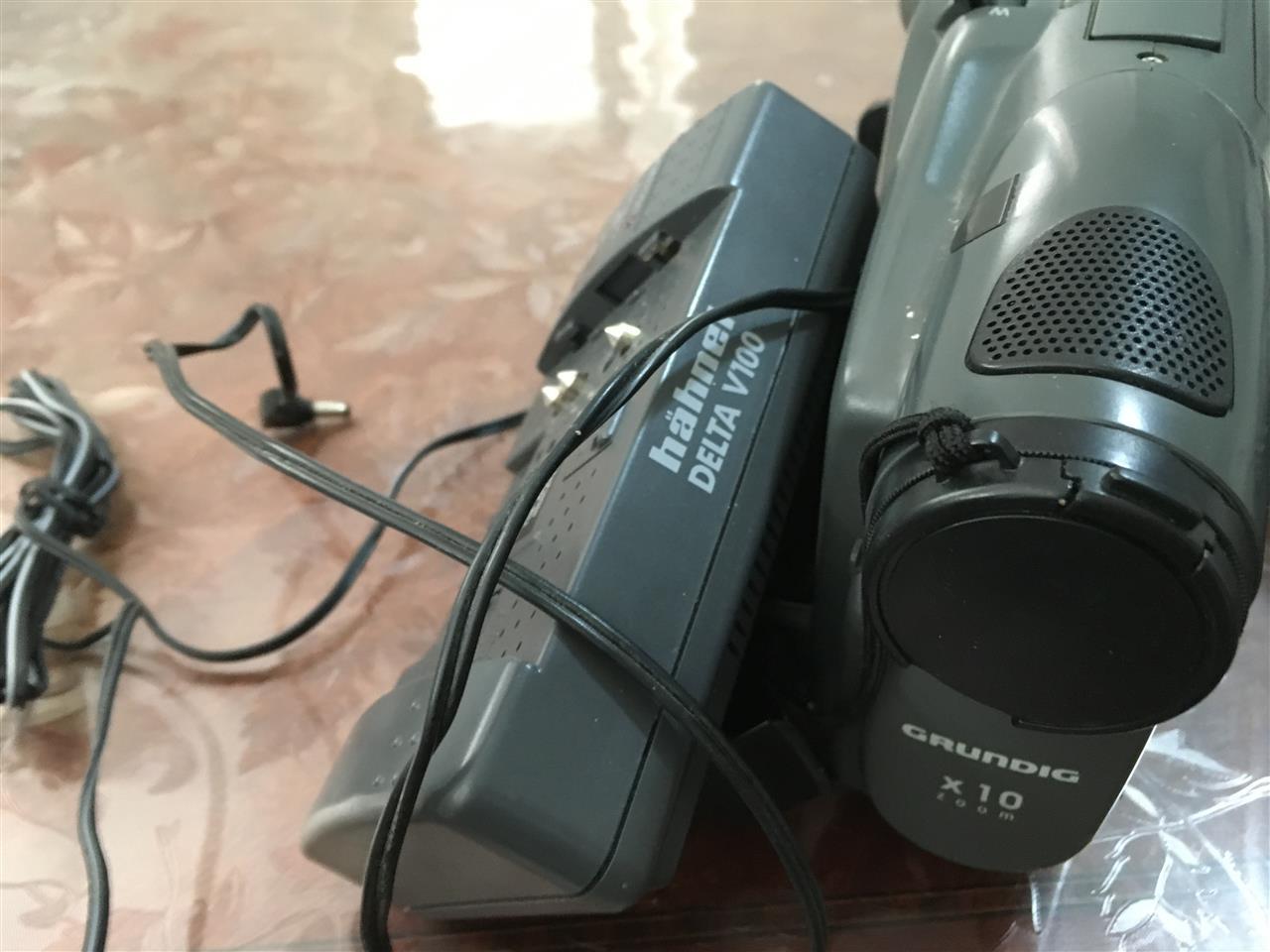 CAMERA