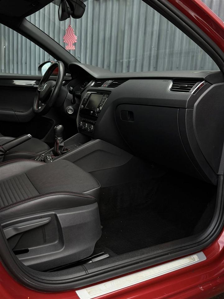 Skoda-Octavia-VRS-2-0-184-ps---Full-Opsione