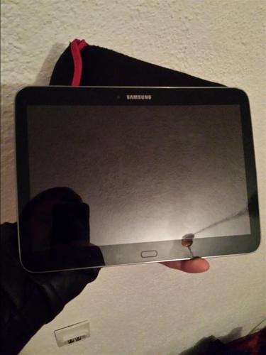 Samsung tab 3 .