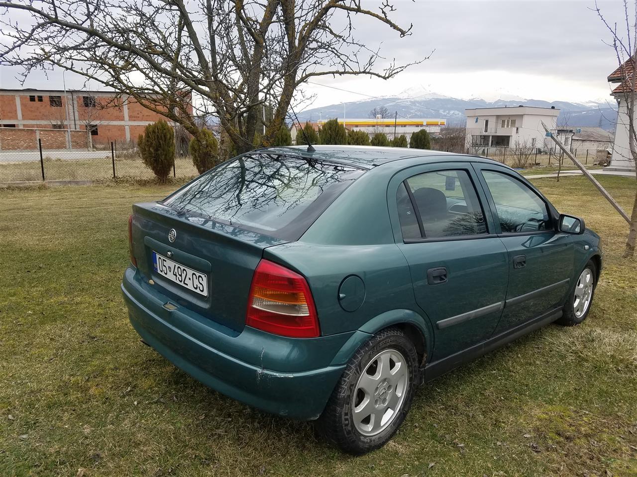 Shitet-Opel-Astra