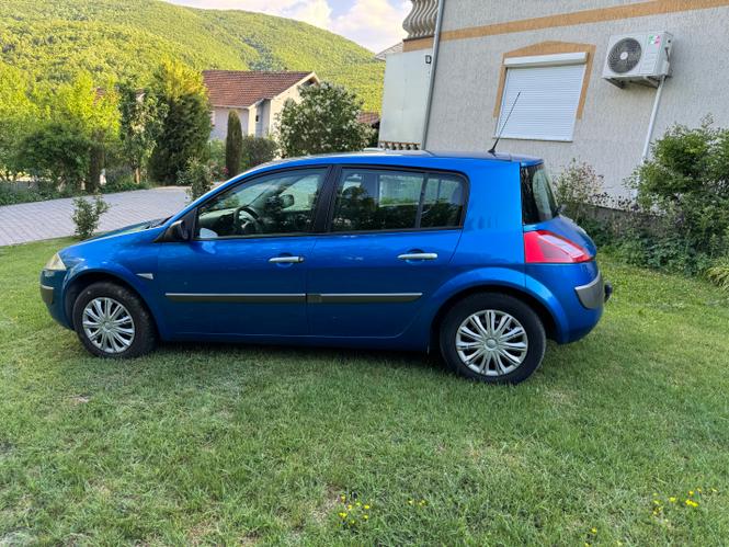 Renault megan 1.6 benzin automatik