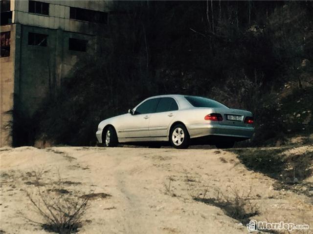 Mercedes-E-class--02