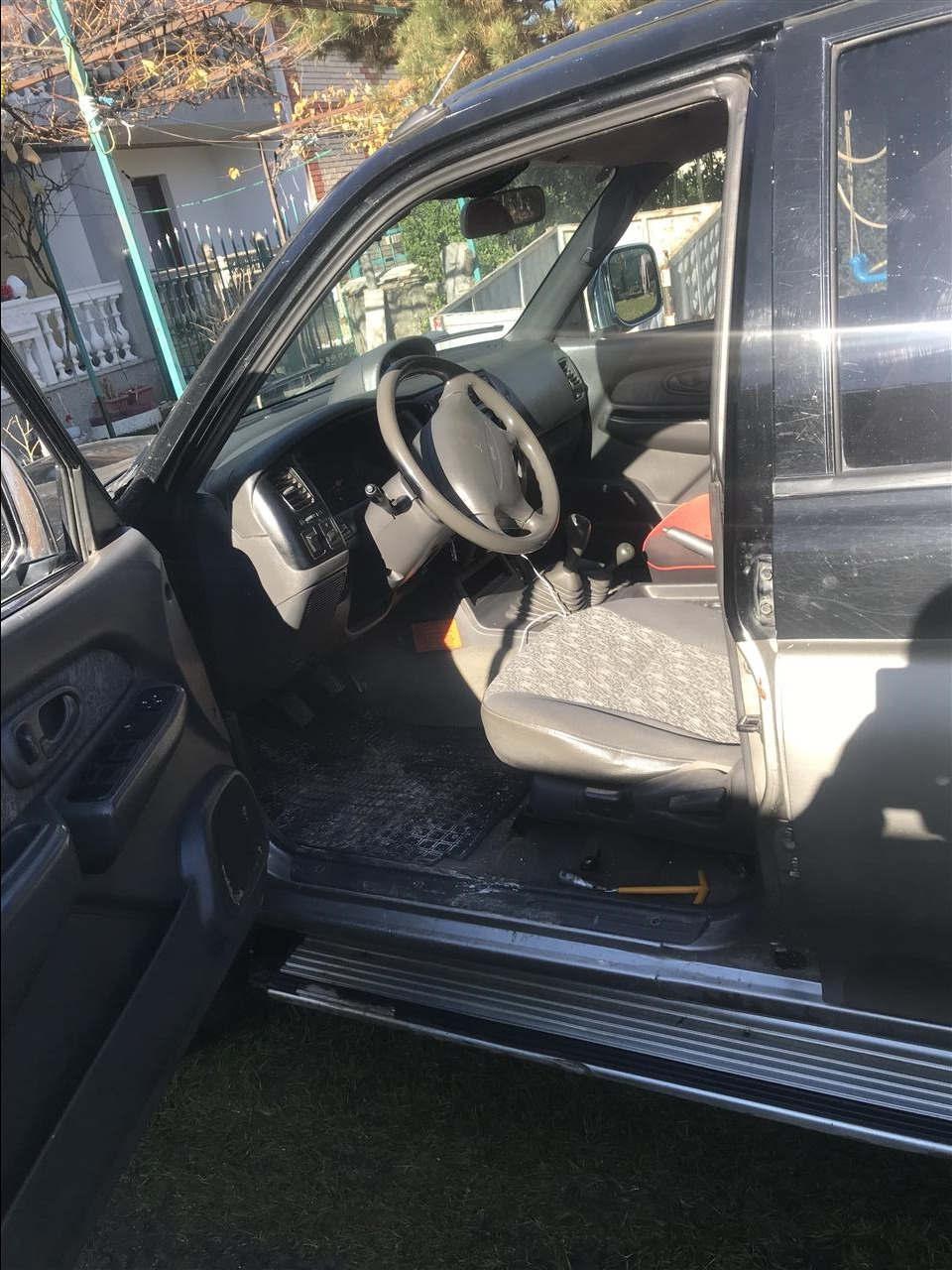 L200