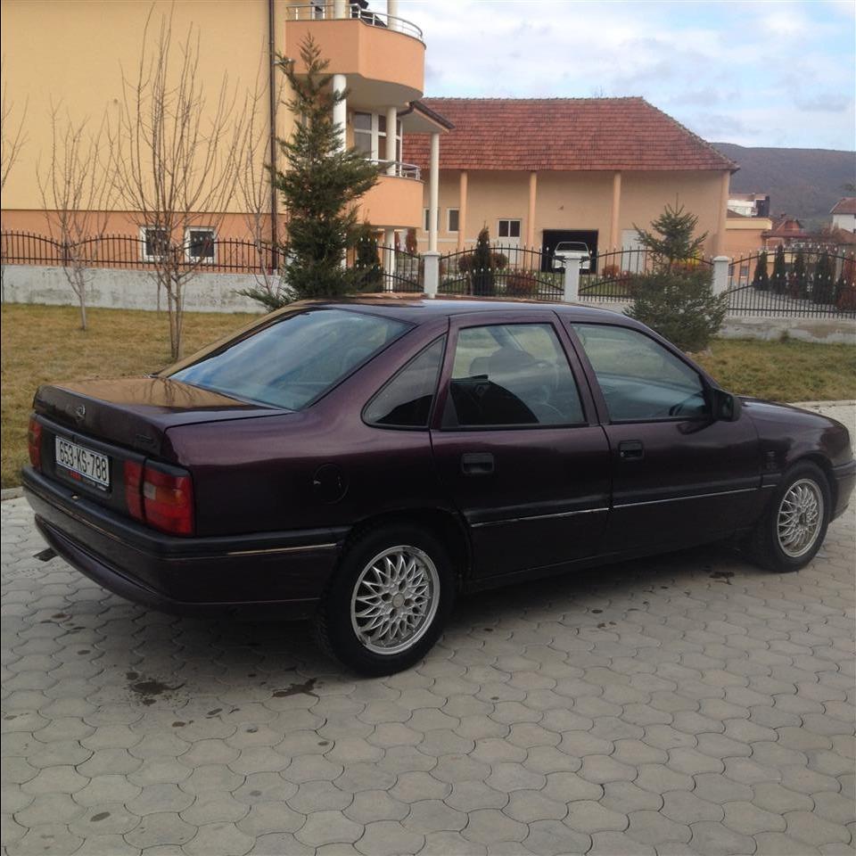 Opel-Vectra-93