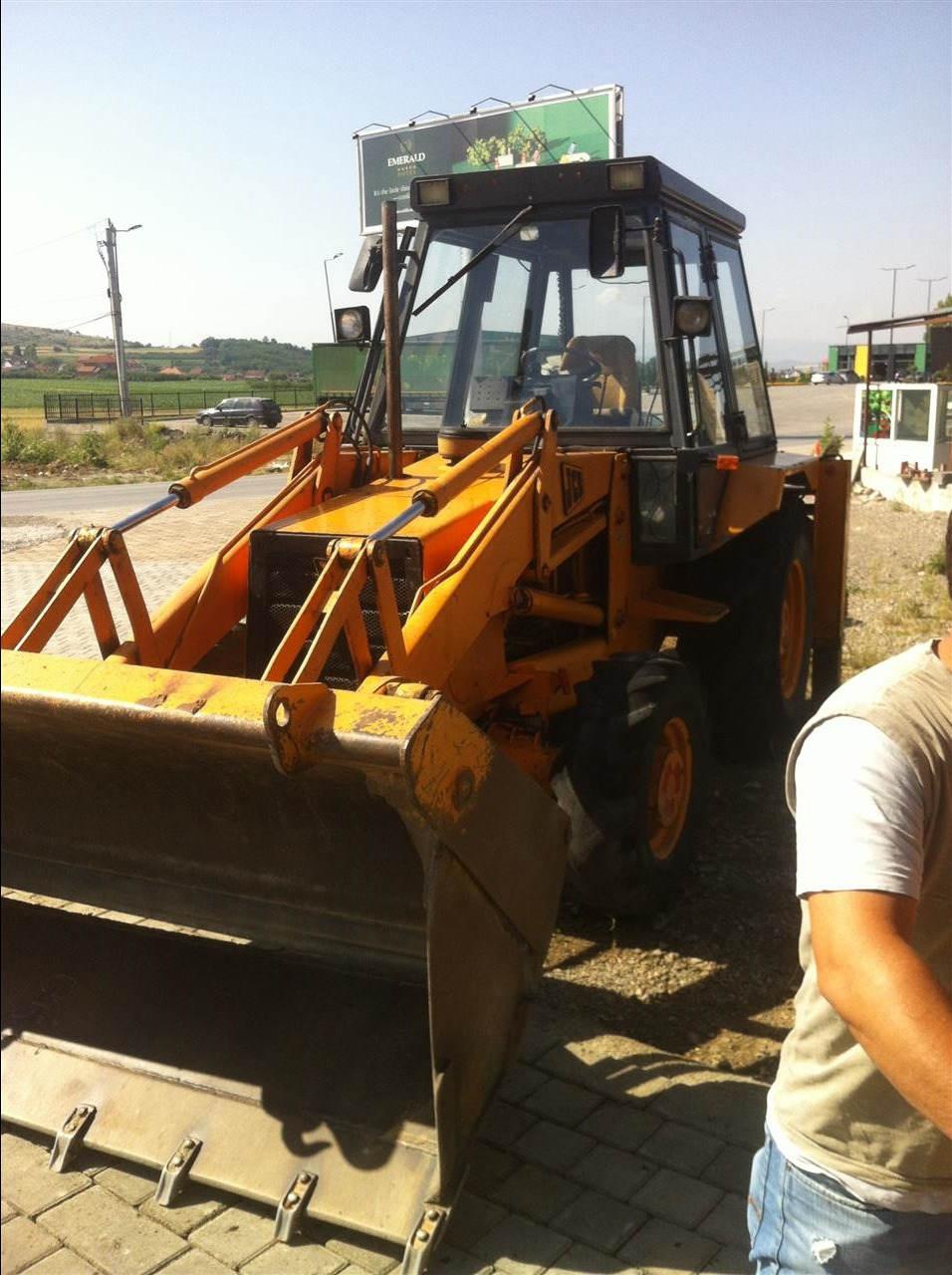 Bagerin-skip-Jcb