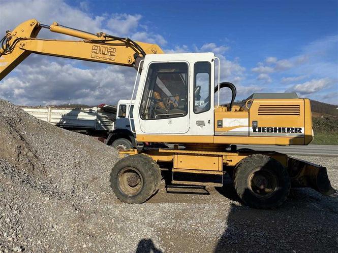 shiten Liebherr 902