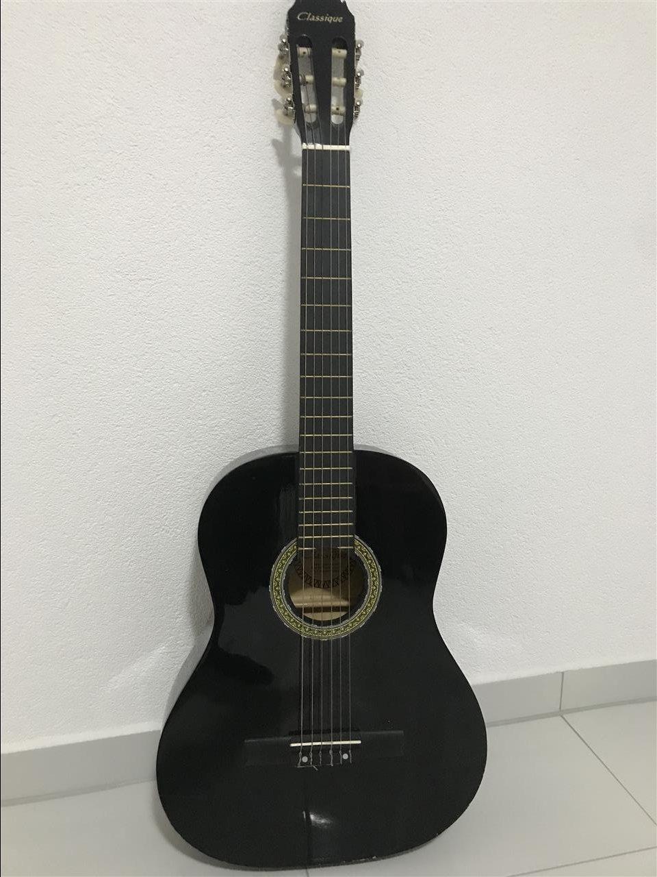 Shitet-Gitara