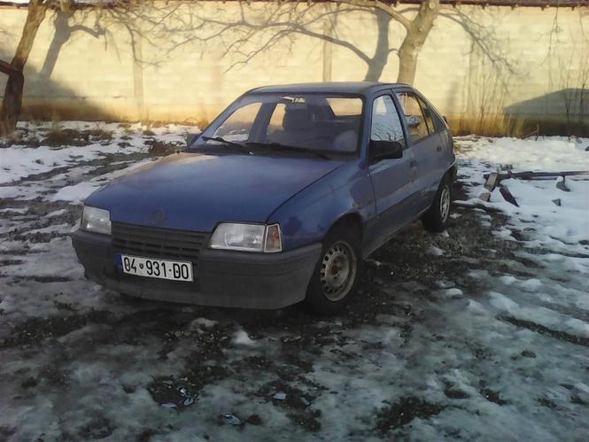 Opel Kadett -95 